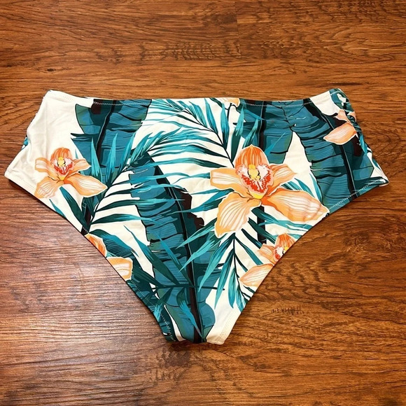 Cupshe High Waisted Floral Plus Size Bikini Bottom 4X - Picture 9 of 9